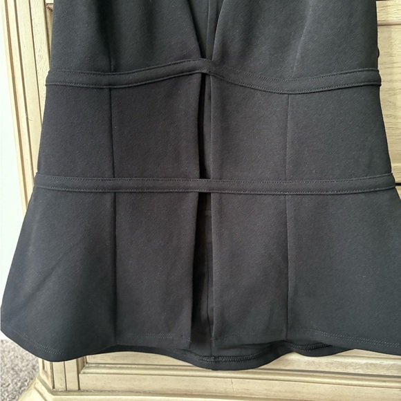 NWT Express Studio Stretch Crepe Halter V-neck Sleeveless Banded Cutout Tank - Picture 7 of 8